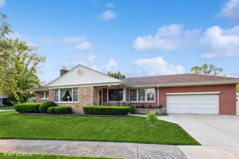 1825 Hawthorne Ave, Westchester, IL 60154
