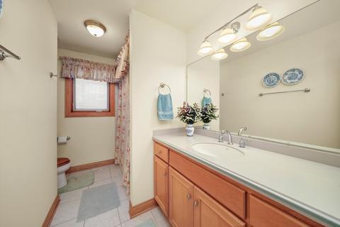 7226 W 73rd St, Bridgeview, IL 60455 photo 35