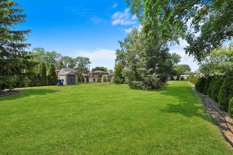 7226 W 73rd St, Bridgeview, IL 60455 photo 2