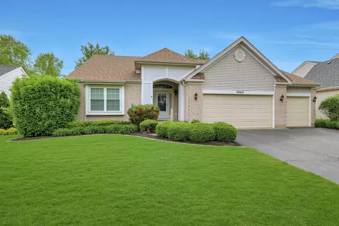 7063 Nathan Ln, Carpentersville, IL 60110