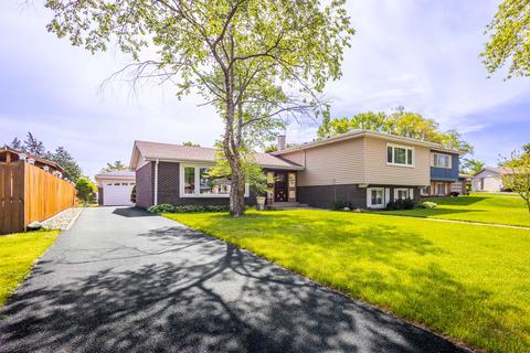 431 Lancers Dr, Addison, IL 60101