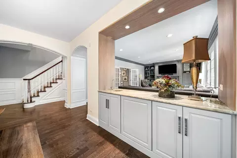 2111 Cesario Cir, Wheaton, IL 60189 photo 14