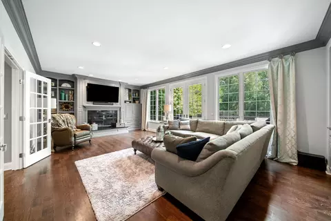 2111 Cesario Cir, Wheaton, IL 60189 photo 11