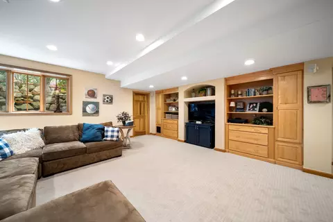2111 Cesario Cir, Wheaton, IL 60189 photo 28