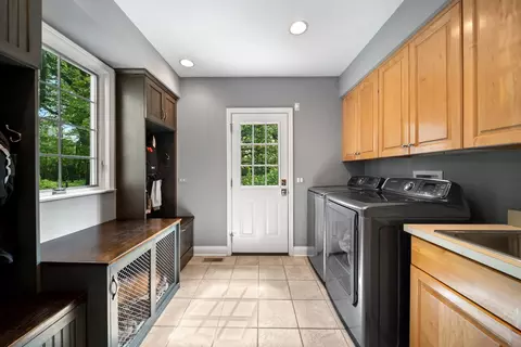 2111 Cesario Cir, Wheaton, IL 60189 photo 23