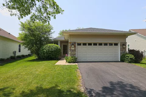 13031 Bull Ridge Dr, Huntley, IL 60142