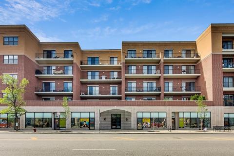 3125 W Fullerton Ave #520, Chicago, IL 60647