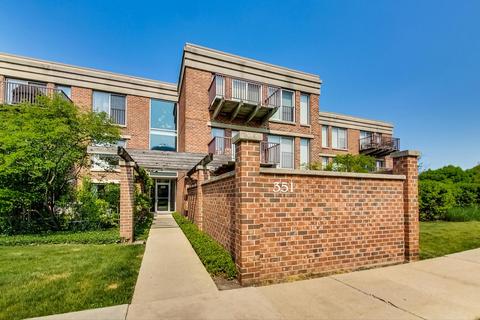 351 Kelburn Rd #213, Deerfield, IL 60015