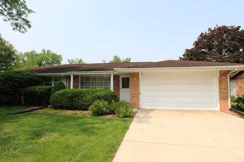 109 Centennial Ave, Normal, IL 61761 photo 2