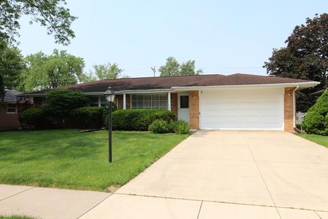 109 Centennial Ave, Normal, IL 61761