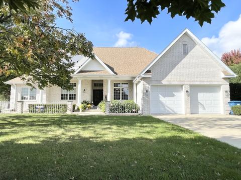 1563 Carver Cir, Bourbonnais, IL 60914