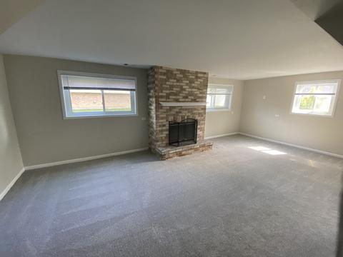 16489 Barton Ln, Oak Forest, IL 60452 photo 9