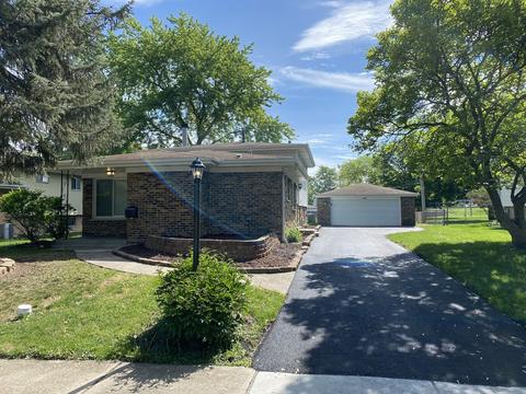 16489 Barton Ln, Oak Forest, IL 60452 photo 2