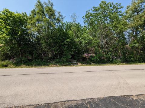 29 W162 Pomeroy St, West Chicago, IL 60185