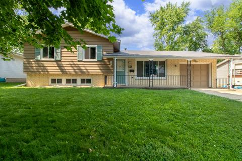 1304 Searle Dr, Normal, IL 61761