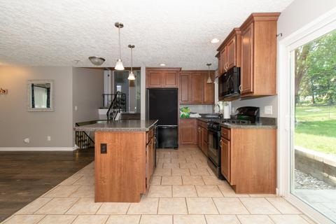 1304 Searle Dr, Normal, IL 61761 photo 5