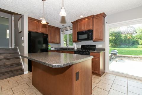 1304 Searle Dr, Normal, IL 61761 photo 10