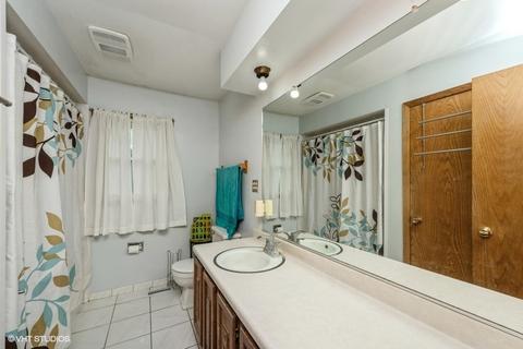 3902 W West Ave, Mchenry, IL 60050 photo 5