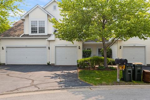110 Buckingham Ct, Oswego, IL 60543