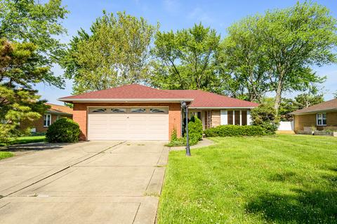 2144 Parkside Dr, Park Ridge, IL 60068