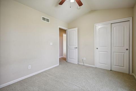 805 Chickory Dr, Champaign, IL 61822 photo 24