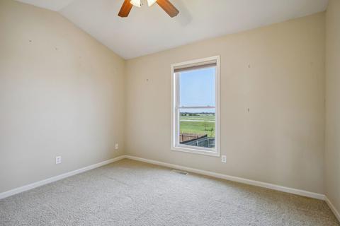 805 Chickory Dr, Champaign, IL 61822 photo 18