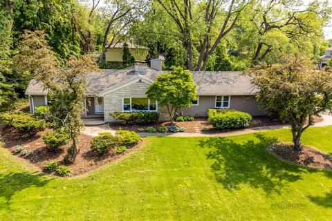 101 Briarwood Ln, Palatine, IL 60067