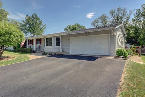 674 Clover Rd, Wauconda, IL 60084