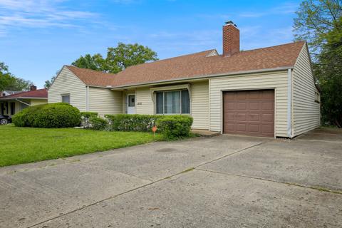 1202 W Springfield Ave, Champaign, IL 61821 photo 3