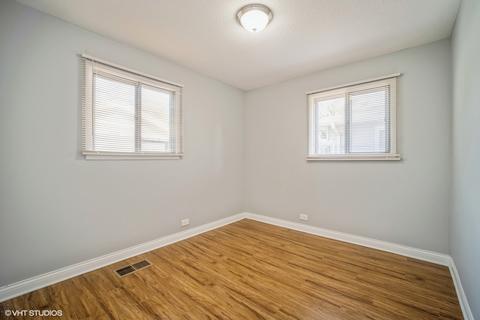 268 E Wayne Pl, Wheeling, IL 60090 photo 9
