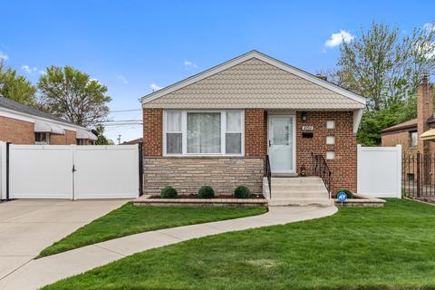 4159 W 82nd St, Chicago, IL 60652