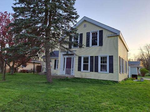 222 N Center St N, Rockton, IL 61072
