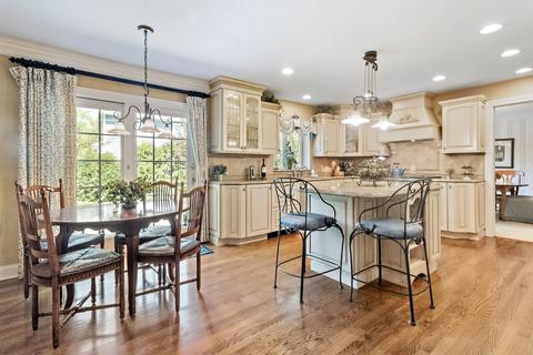 1219 Howard Cir, Wheaton, IL 60187 photo 8