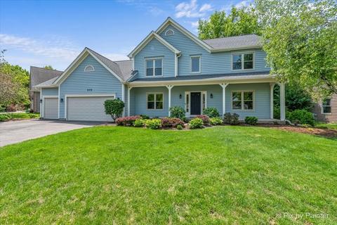 575 Blackthorn Dr, Crystal Lake, IL 60014