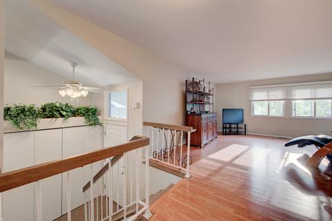 107 Norwood Ct, Rolling Meadows, IL 60008 photo 4