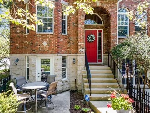 2632 Blakely Ln, Naperville, IL 60540