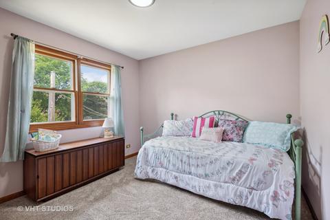 674 S 7th St, West Dundee, IL 60118 photo 16