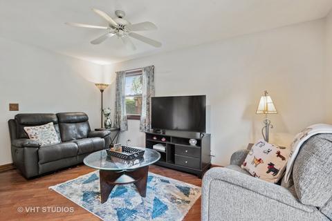 674 S 7th St, West Dundee, IL 60118 photo 11