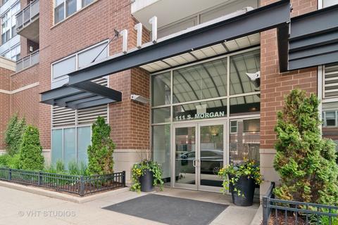 Undisclosed, Chicago, IL 60607