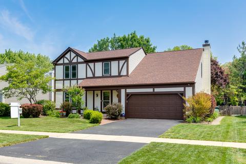 981 Royal Glen Ln, Carol Stream, IL 60188