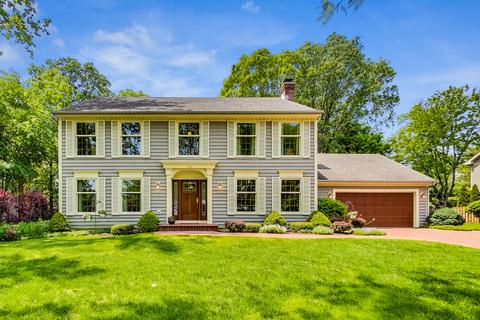 716 W Trail N, Grayslake, IL 60030