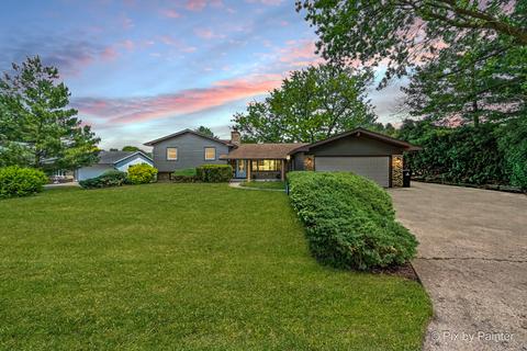 3308 Cove Ct, Johnsburg, IL 60051