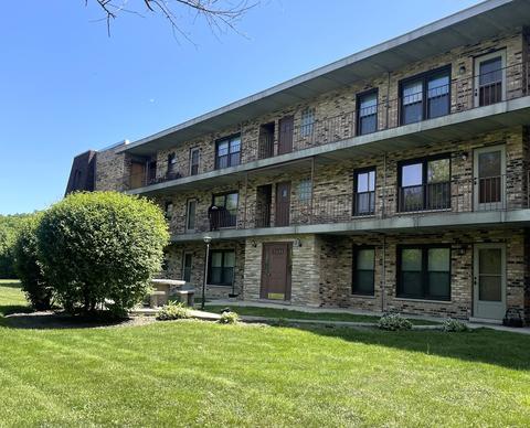 2610 Oakton St #9W, Park Ridge, IL 60068