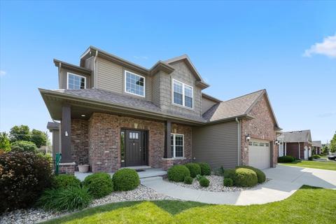 1917 Sinclair Ct, Bloomington, IL 61704 photo 2
