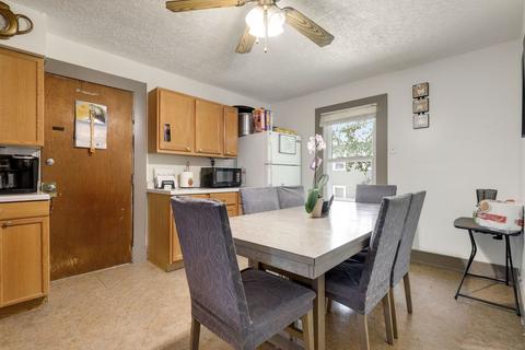 566 North Ave, Aurora, IL 60505 photo 14