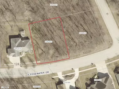322 Edgewater Dr, Morris, IL 60450