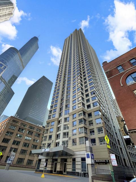 440 N Wabash Ave #1806, Chicago, IL 60611