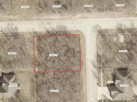 1088 Shadow Wood Dr, Morris, IL 60450