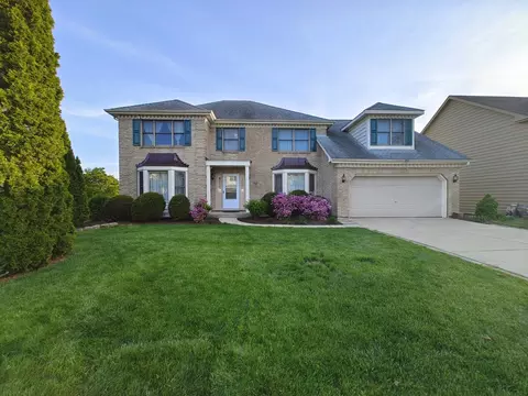 2785 Shellingham Dr, Lisle, IL 60532