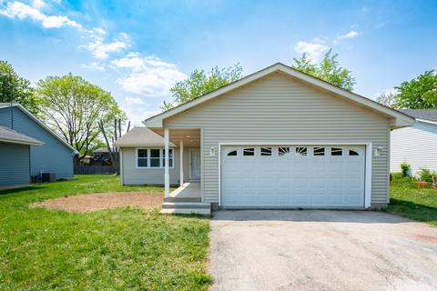 38342 N Manor Ave, Beach Park, IL 60087